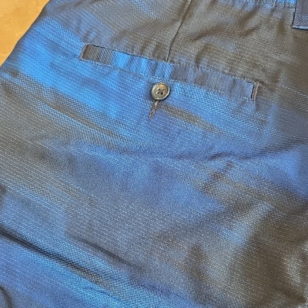 (J47) Greg Norman Mens Blue Swim Shorts Sz 34